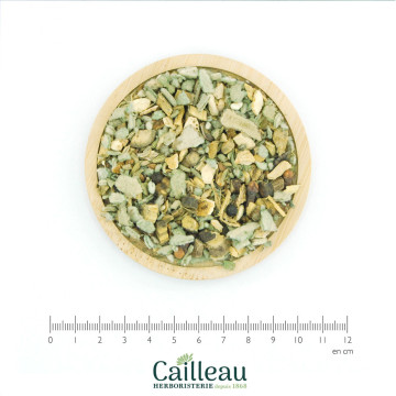 SAVOUREUSE UNE TISANE DOUCE...